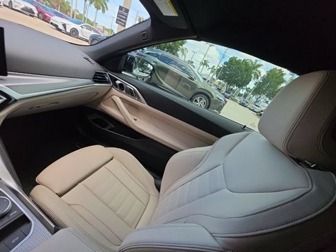 Used 2024 BMW 430i Convertible w/ M Sport Package RWD image 21