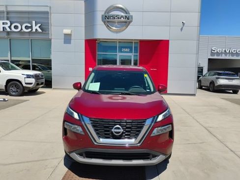 Used 2023 Nissan Rogue SV AWD/4WD image 2