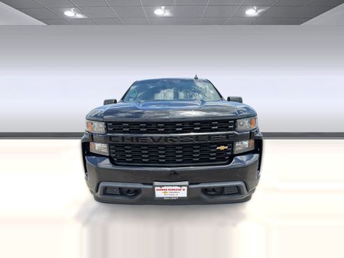 Used 2020 Chevrolet Silverado 1500 Custom w/ Custom Value Package RWD image 5