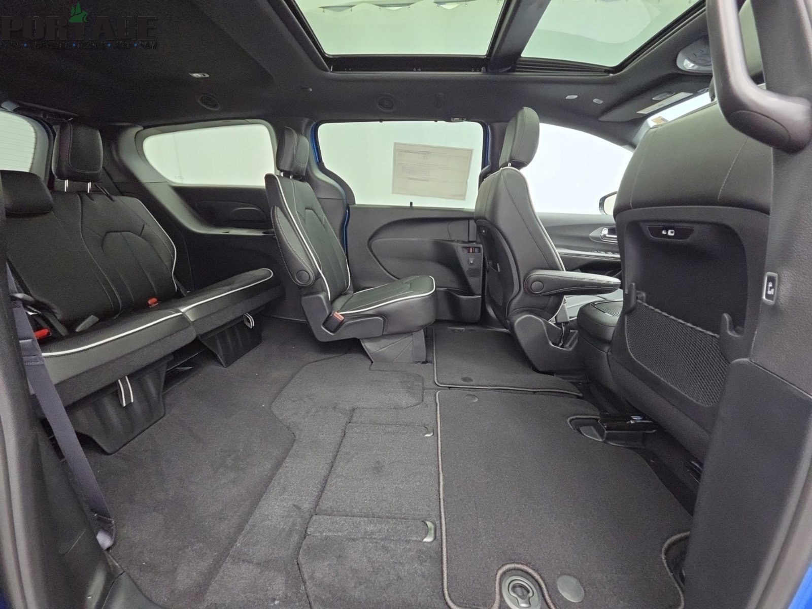 New 2027 Chrysler Pacifica Limited AWD/4WD image 50