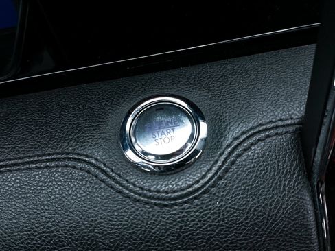 Used 2022 Lincoln Navigator L Reserve AWD/4WD image 27