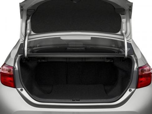 Used 2017 Toyota Corolla LE w/ Carpet Mat Package (TMS) image 12