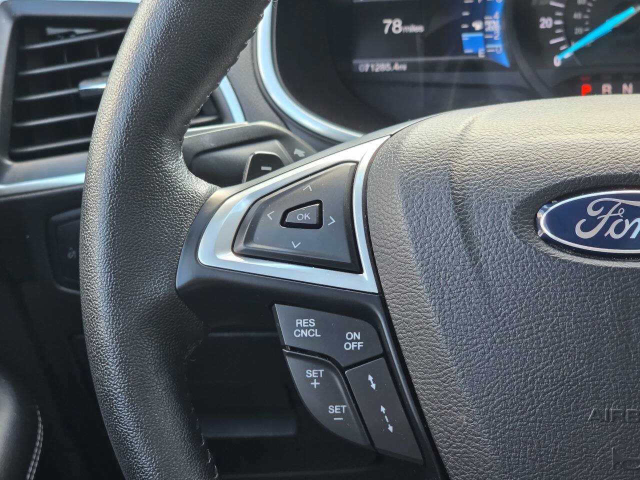 Used 2016 Ford Edge Titanium w/ Equipment Group 301A AWD/4WD image 13