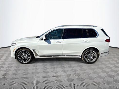 Used 2021 BMW X7 xDrive40i w/ Premium Package image 9