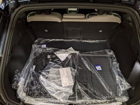 New 2026 Volvo XC60 B5 Plus w/ Protection Package Premier AWD/4WD image 26