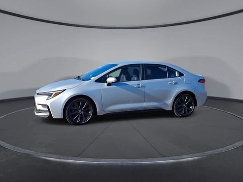 Used 2023 Toyota Corolla SE image 4