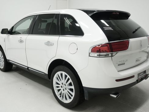Used 2014 Lincoln MKX FWD w/ Equipment Group 102A image 6