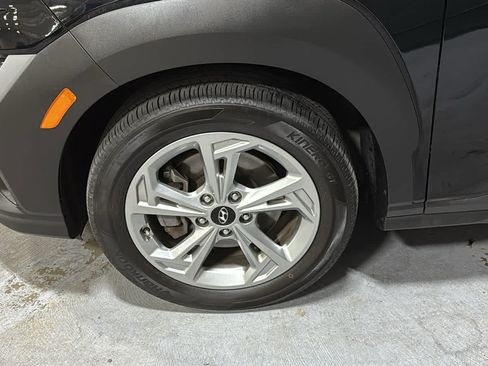 Used 2023 Hyundai Kona SEL AWD/4WD image 8