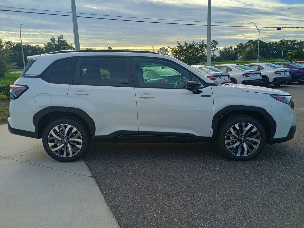 New 2026 Subaru Forester Touring AWD/4WD image 4