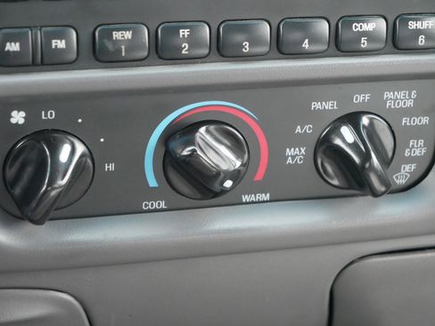 Used 2002 Ford F150 XLT image 23