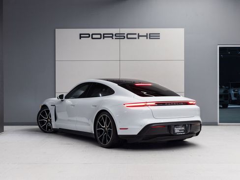 Certified 2025 Porsche Taycan w/ Premium Package RWD image 3