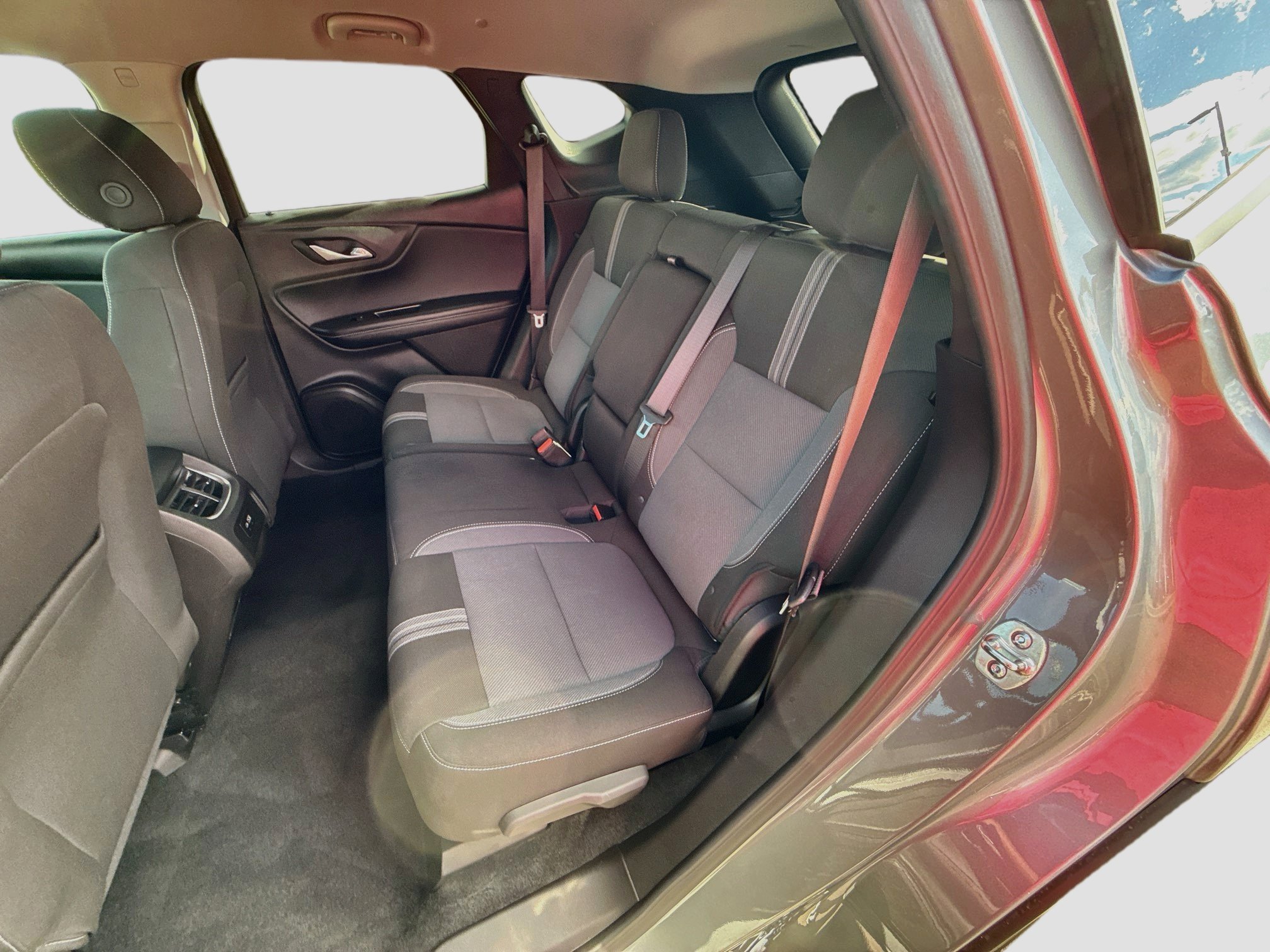 Used 2025 Chevrolet Blazer LT AWD/4WD image 28