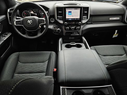 New 2026 RAM 1500 4x4 Crew Cab image 8