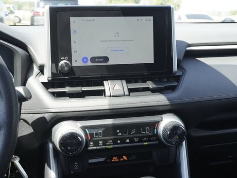 Used 2025 Toyota RAV4 LE AWD/4WD image 15