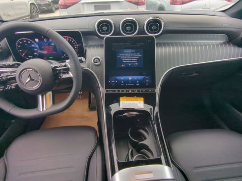 New 2025 Mercedes-Benz GLC 350e 4MATIC image 2