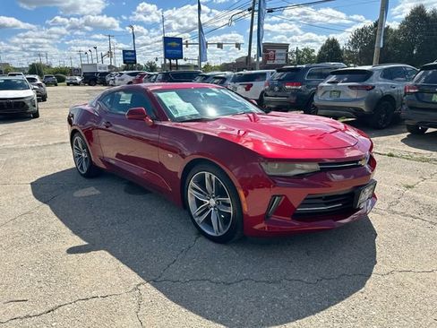 Used 2017 Chevrolet Camaro LT RWD image 11