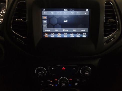 Used 2019 Jeep Compass Latitude w/ Cold Weather Group AWD/4WD image 25