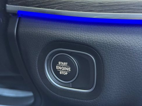 Used 2024 Mercedes-Benz GLE 450e 4MATIC image 22
