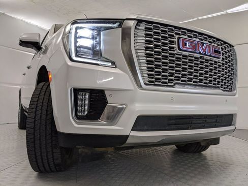 Used 2021 GMC Yukon XL Denali w/ LPO, Illumination Package image 32