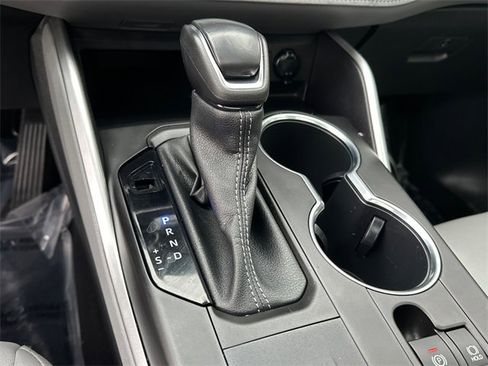 Certified 2022 Toyota Highlander XLE image 29