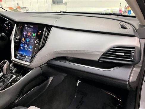 Used 2022 Subaru Outback Premium image 18