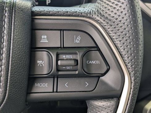 Used 2025 Toyota Tundra Limited AWD/4WD image 24