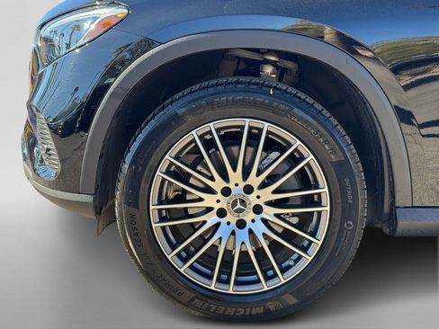 Certified 2025 Mercedes-Benz GLC 300 image 10