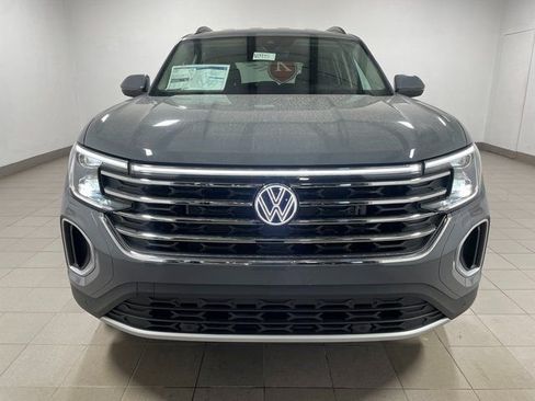 New 2026 Volkswagen Atlas SE image 2