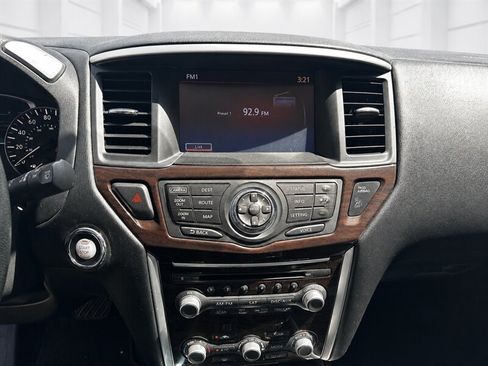 Used 2015 Nissan Pathfinder SL w/ SL Premium Package AWD/4WD image 13