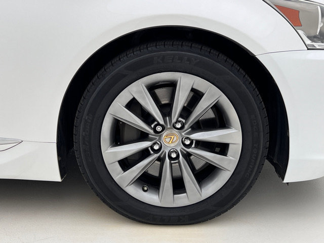 Used 2013 Lexus LS 460 AWD w/ Comfort Pkg image 30