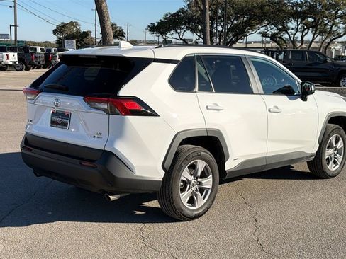 Used 2025 Toyota RAV4 LE image 6