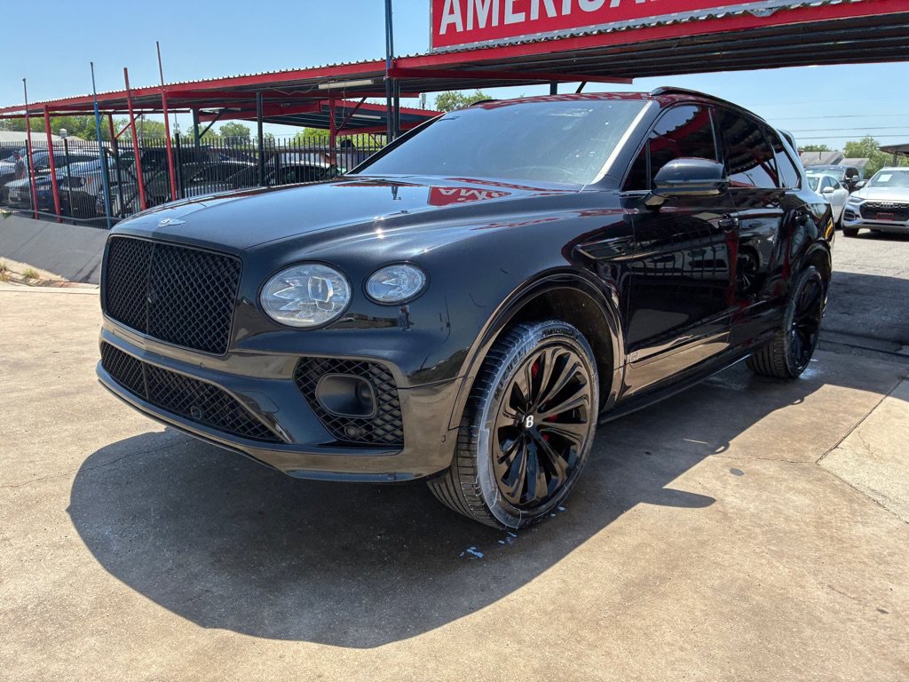 Used 2021 Bentley Bentayga AWD/4WD image 11