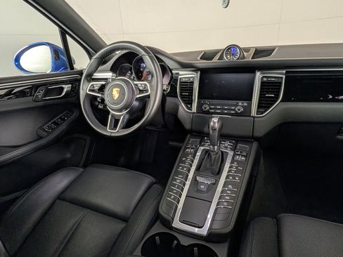 Used 2018 Porsche Macan image 23