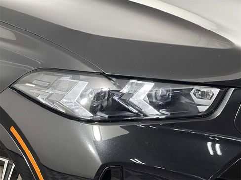 Used 2025 BMW X6 M60i w/ Parking Assistance Package image 15