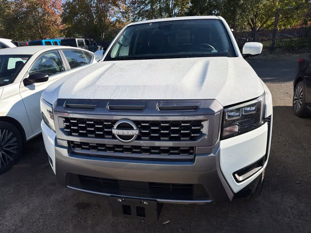 Used 2026 Nissan Frontier SV AWD/4WD image 2