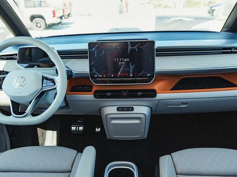 New 2025 Volkswagen ID. Buzz 1st Edition image 14