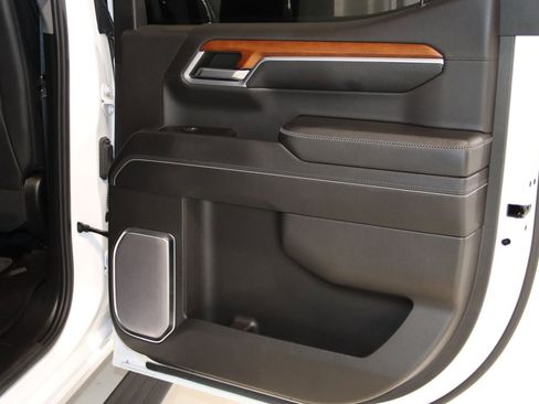 Used 2022 GMC Sierra 1500 Denali w/ Denali Reserve Package image 81