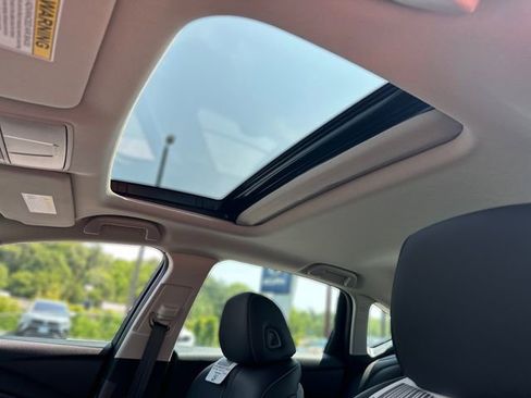 Used 2025 Acura TLX Technology Package image 19