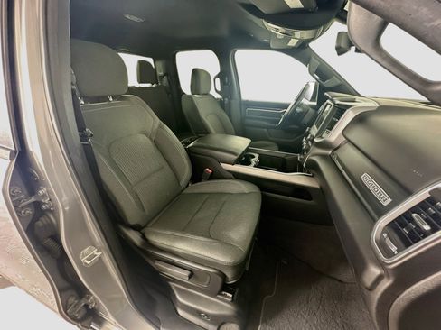 Used 2019 RAM 1500 Big Horn RWD image 30