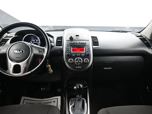 Used 2013 Kia Soul + image 27