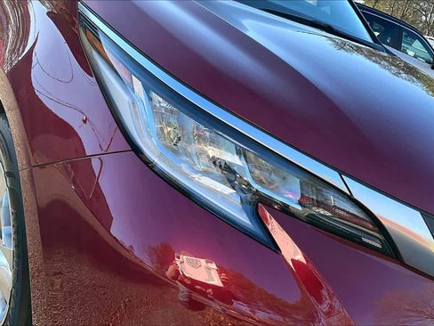 Used 2021 Toyota Sienna Limited image 28