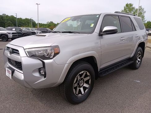 Used 2024 Toyota 4Runner TRD Off-Road AWD/4WD image 7