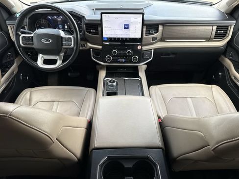 Used 2024 Ford Expedition Limited RWD image 11