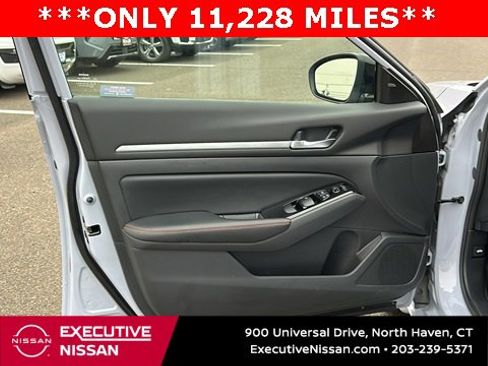 Certified 2024 Nissan Altima 2.5 SR image 8