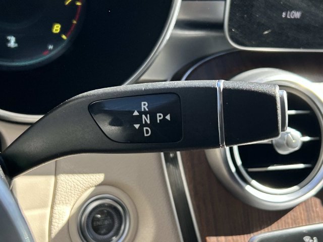 Used 2021 Mercedes-Benz GLC 300 4MATIC image 30