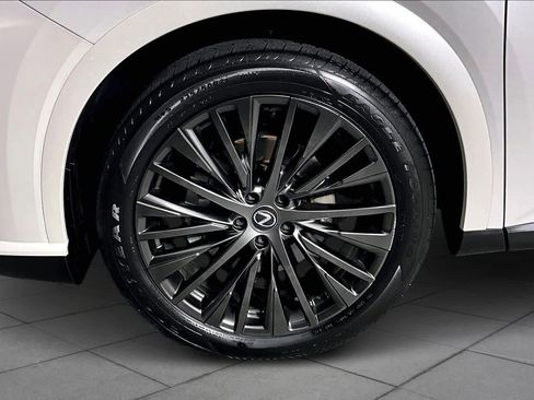 Used 2023 Lexus RX 350 FWD image 10