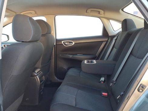 Used 2019 Nissan Sentra SR image 8