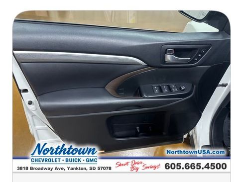 Used 2018 Toyota Highlander Limited image 11