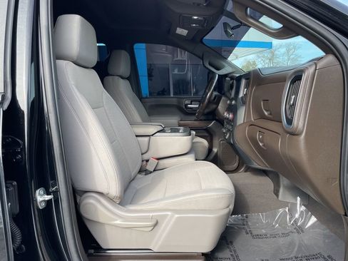 Used 2022 Chevrolet Silverado 2500 LT w/ Convenience Package image 24