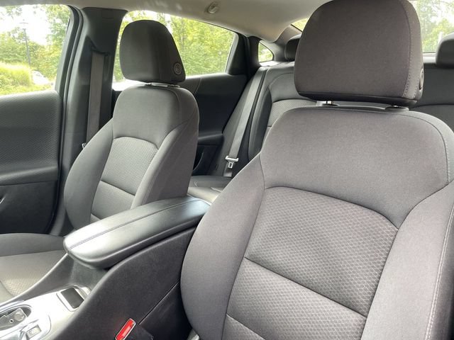 Certified 2025 Chevrolet Malibu LT FWD image 11